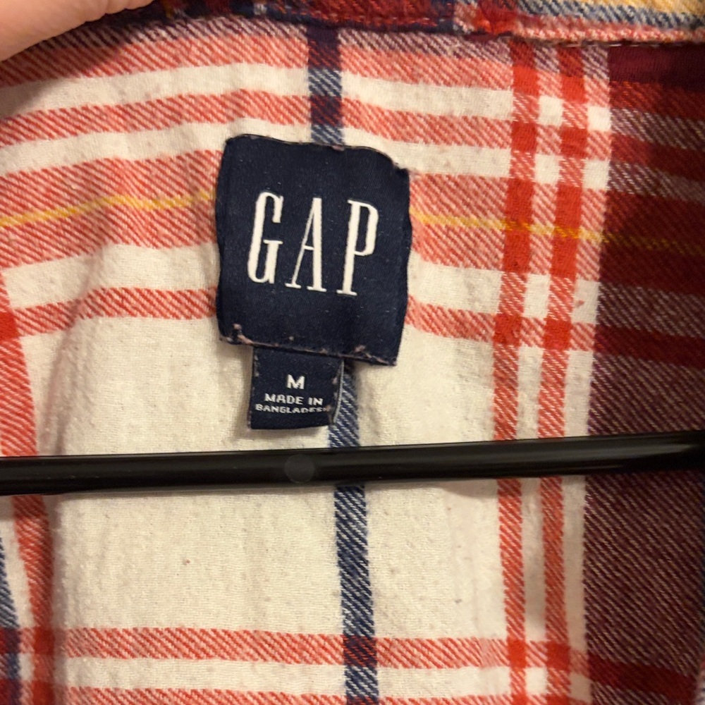 GAP Red and Blue Checkered Flannel Shirt - Picture 2 of 4